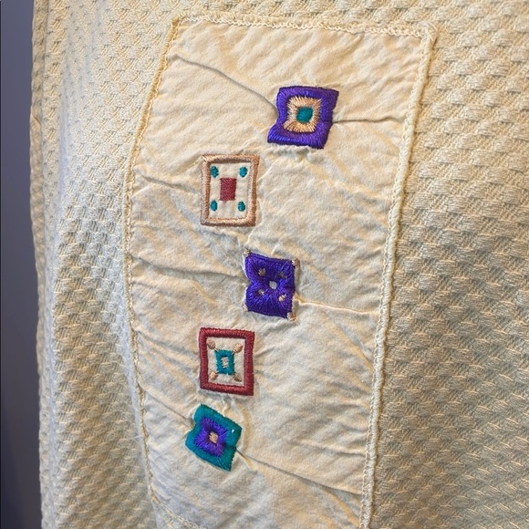 Yellow Textured Sweatshirt with Colorful Embellishments vintage 80’s - Picture 2 of 2